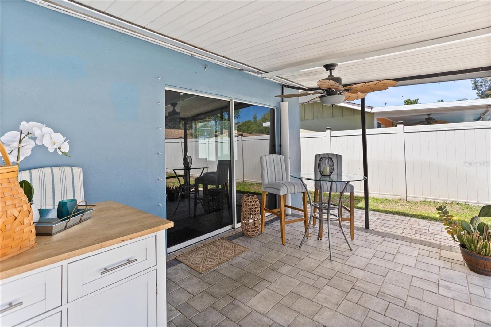 2327 MOORE HAVEN DR W, CLEARWATER, FL, 33763