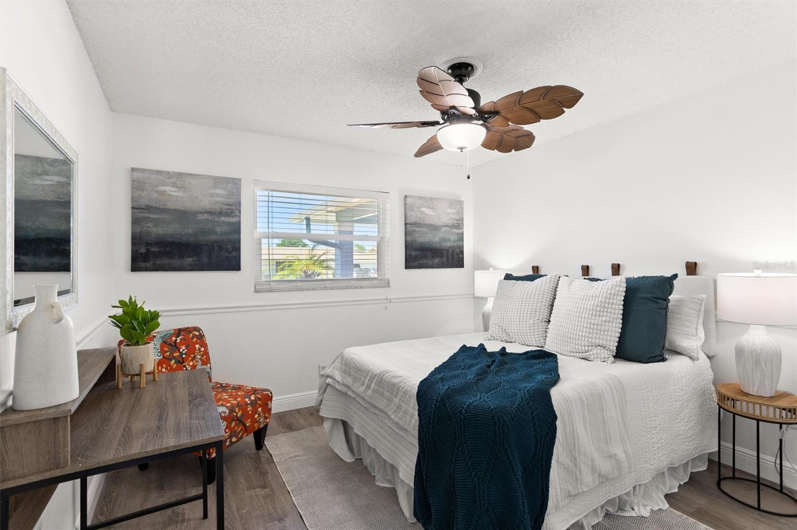 2327 MOORE HAVEN DR W, CLEARWATER, FL, 33763