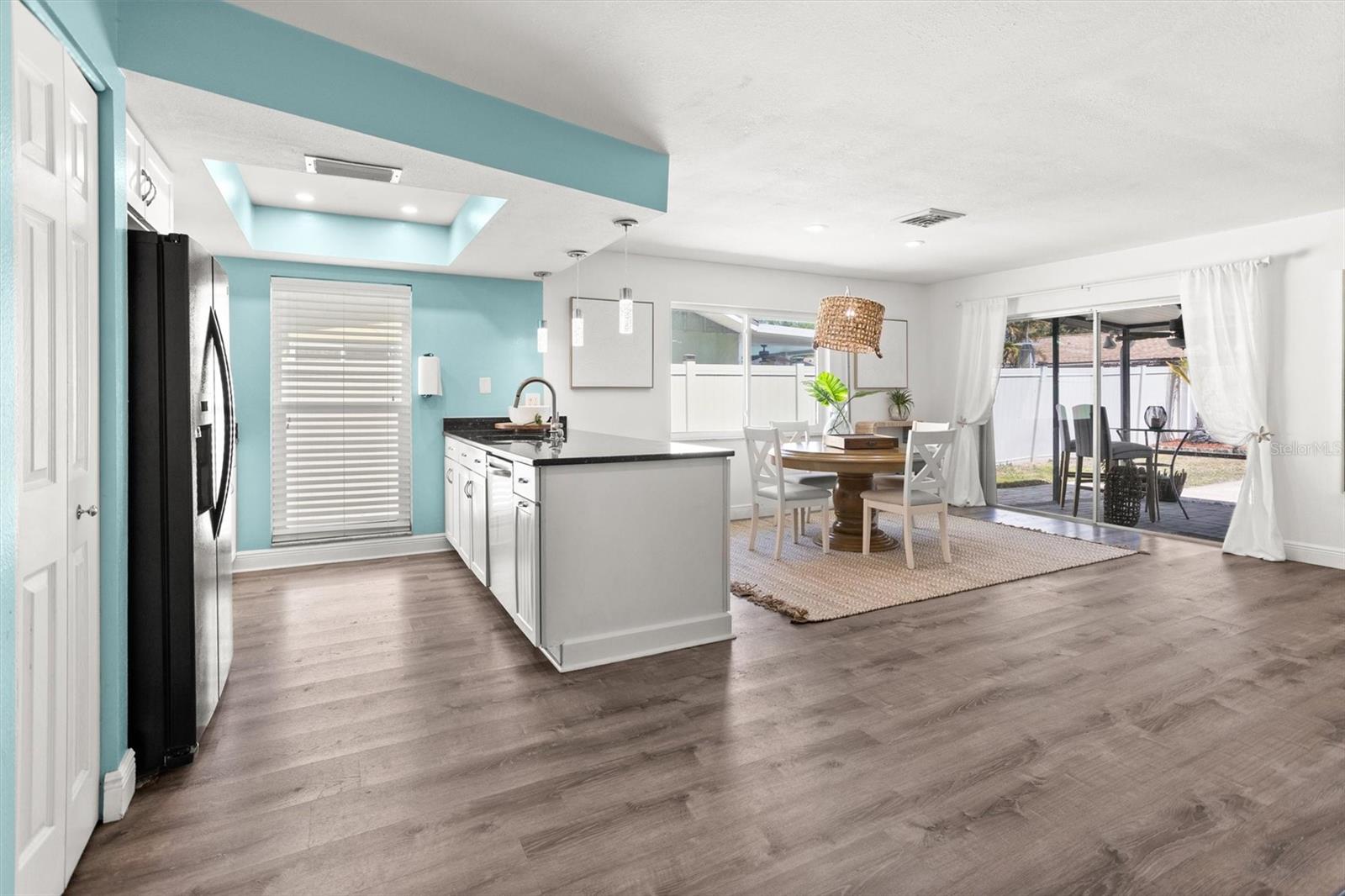 2327 MOORE HAVEN DR W, CLEARWATER, FL, 33763