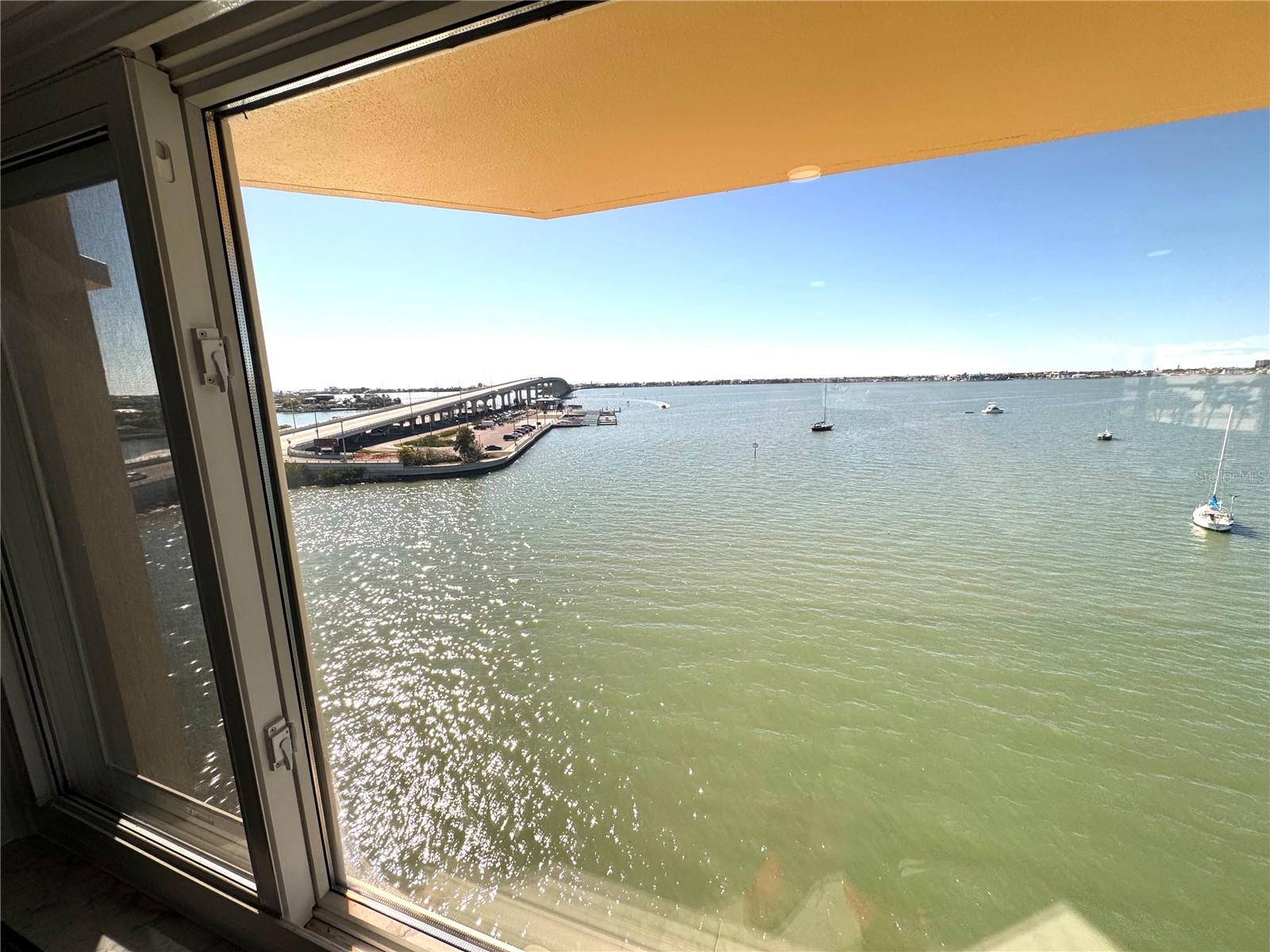 100 BLUFF VIEW DR #502C, BELLEAIR BLUFFS, FL, 33770