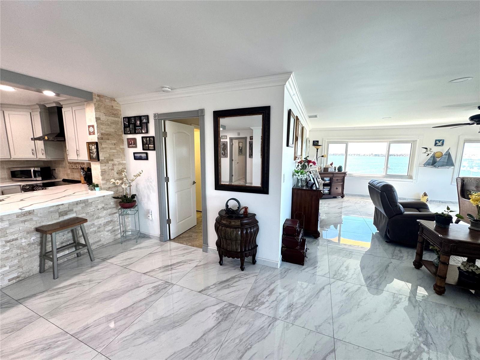 100 BLUFF VIEW DR #502C, BELLEAIR BLUFFS, FL, 33770