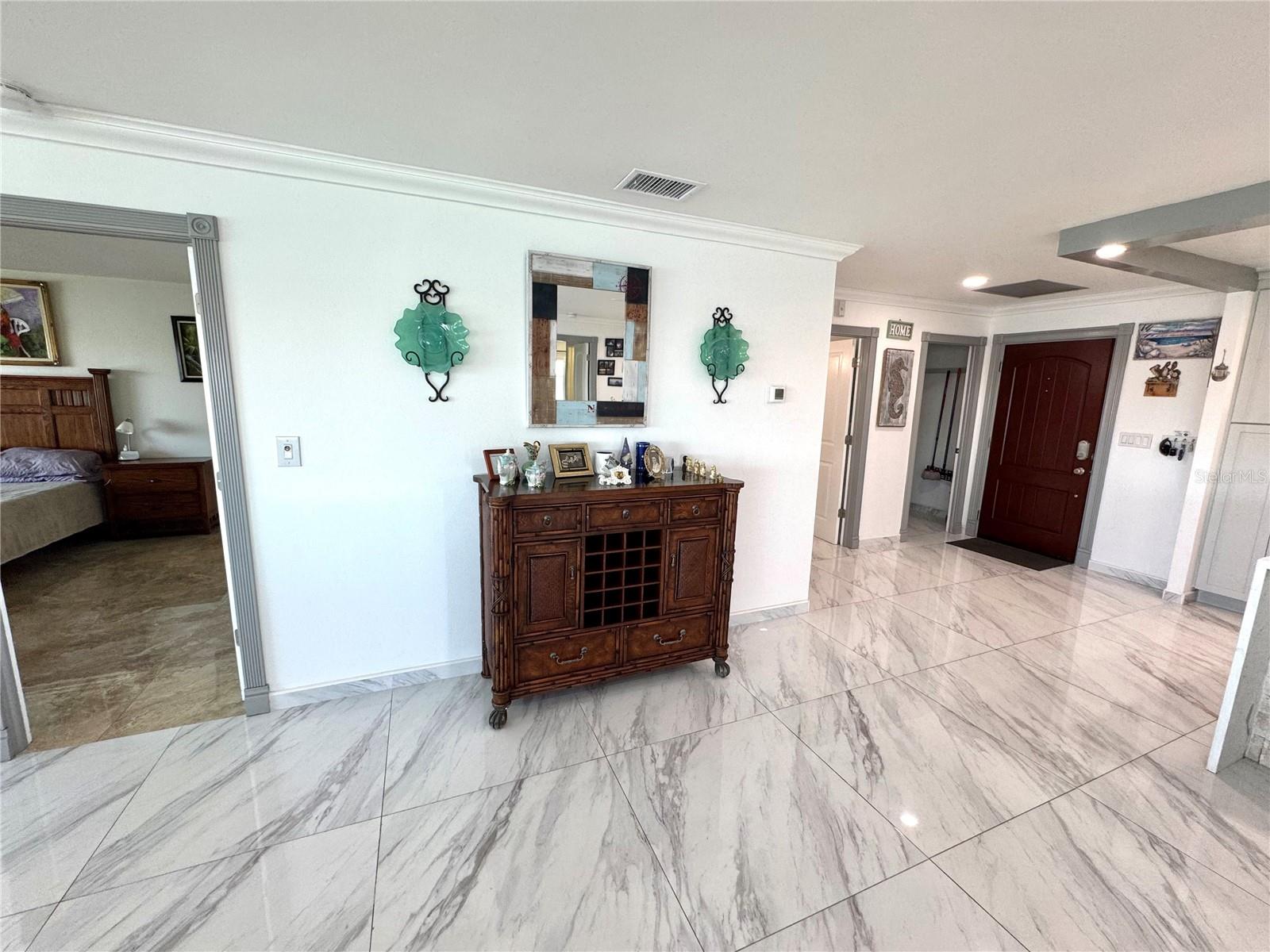 100 BLUFF VIEW DR #502C, BELLEAIR BLUFFS, FL, 33770