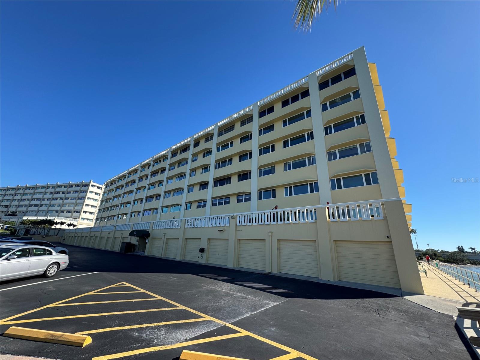 100 BLUFF VIEW DR #502C, BELLEAIR BLUFFS, FL, 33770