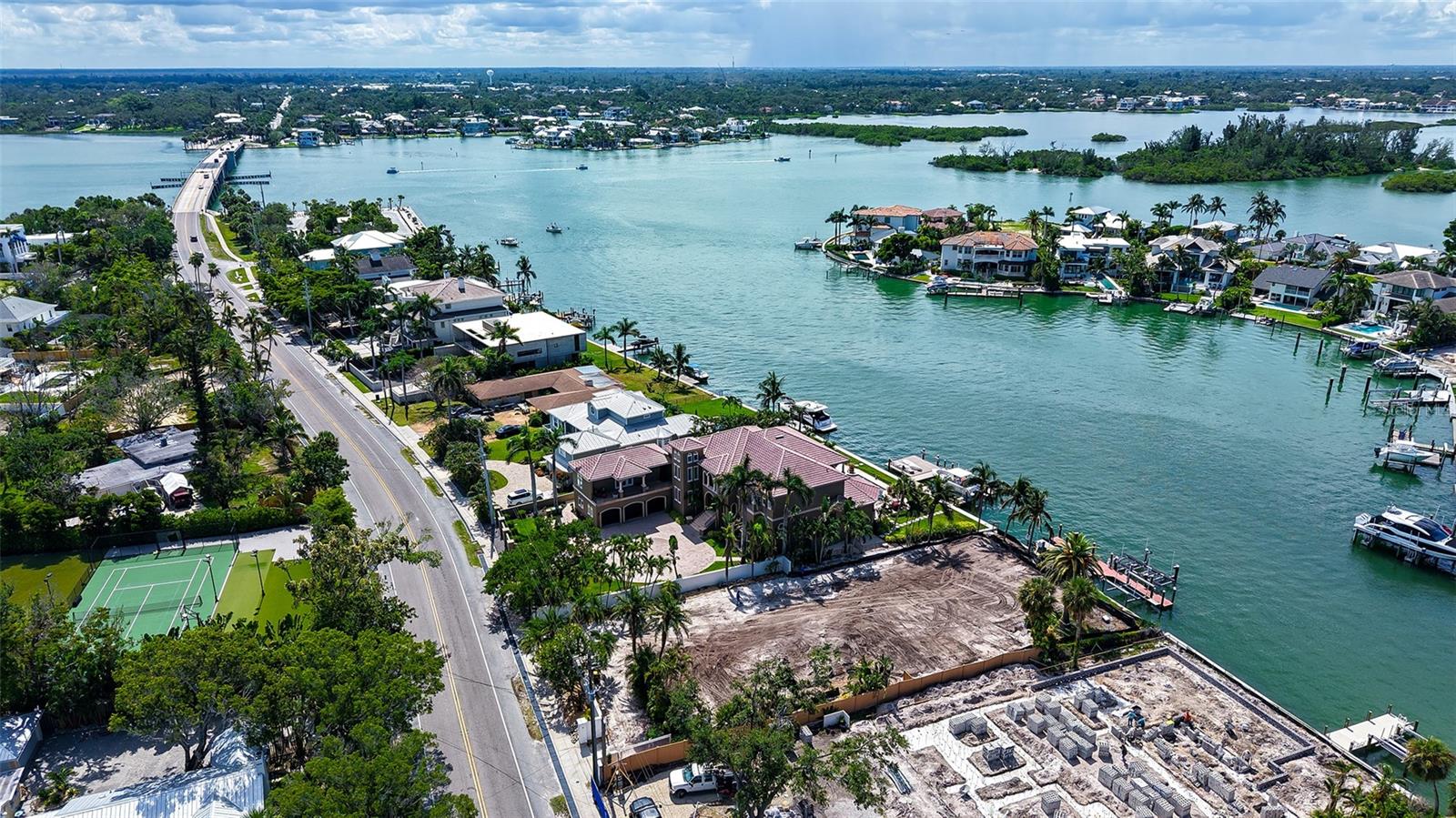 762 SIESTA DR, SARASOTA, FL, 34242