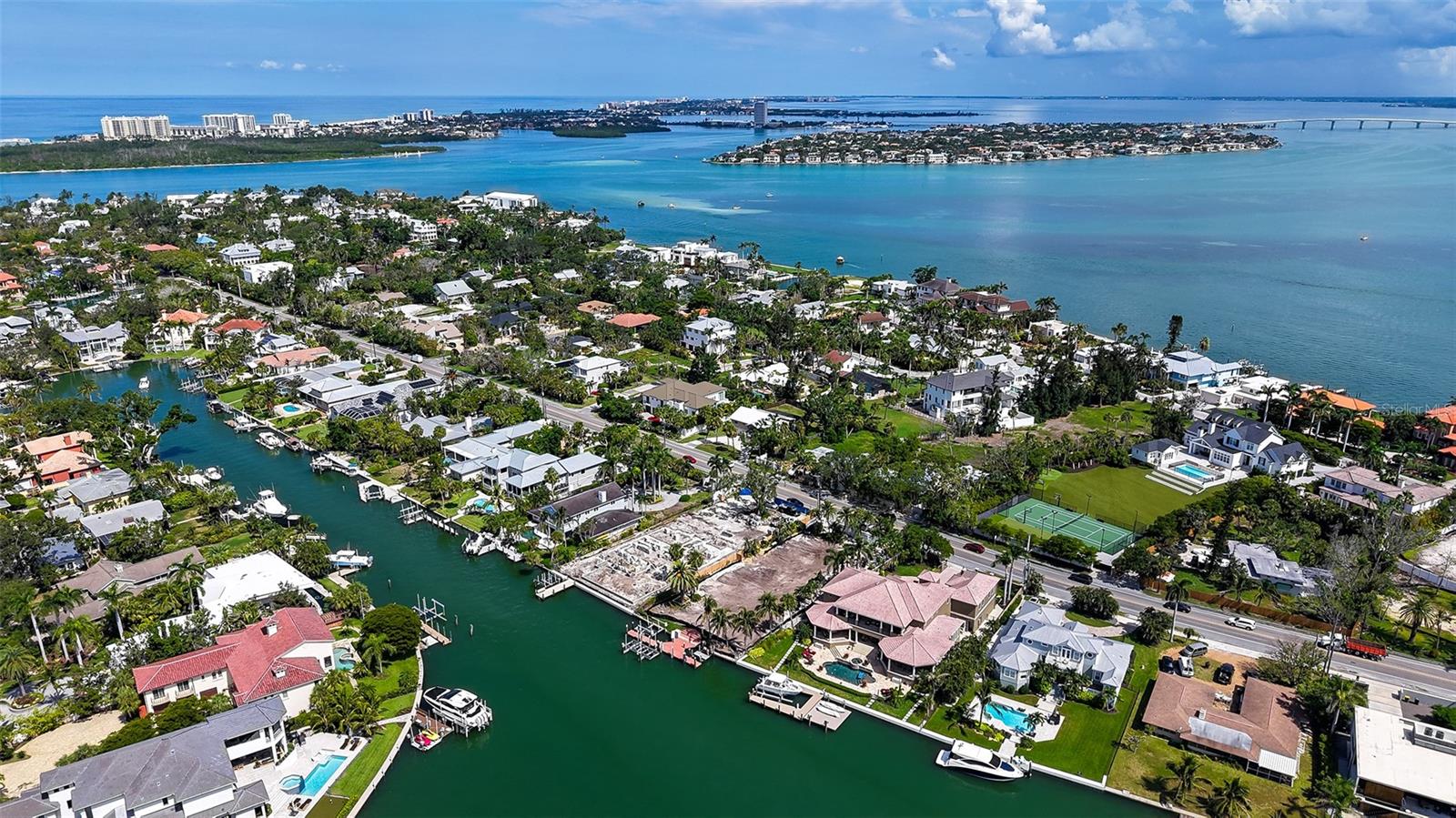 762 SIESTA DR, SARASOTA, FL, 34242