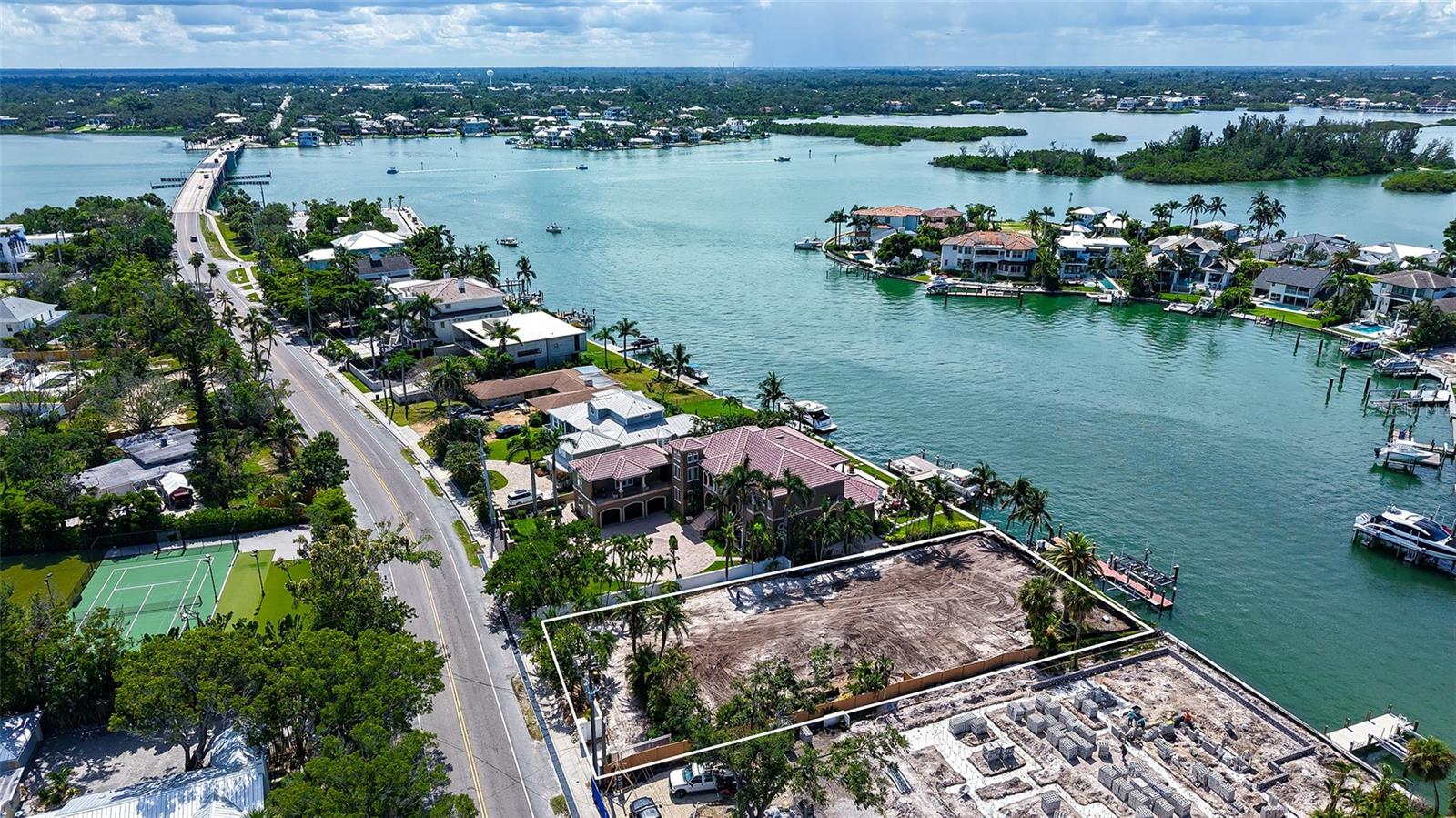 762 SIESTA DR, SARASOTA, FL, 34242