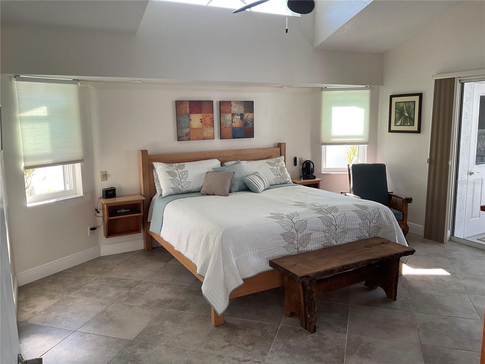 18345 HOTTELET CIR, PORT CHARLOTTE, FL, 33948