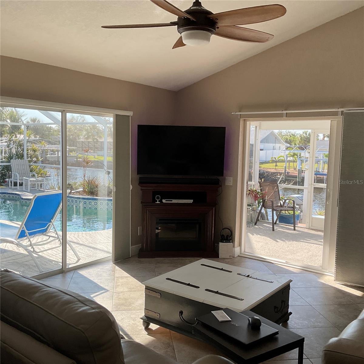 18345 HOTTELET CIR, PORT CHARLOTTE, FL, 33948