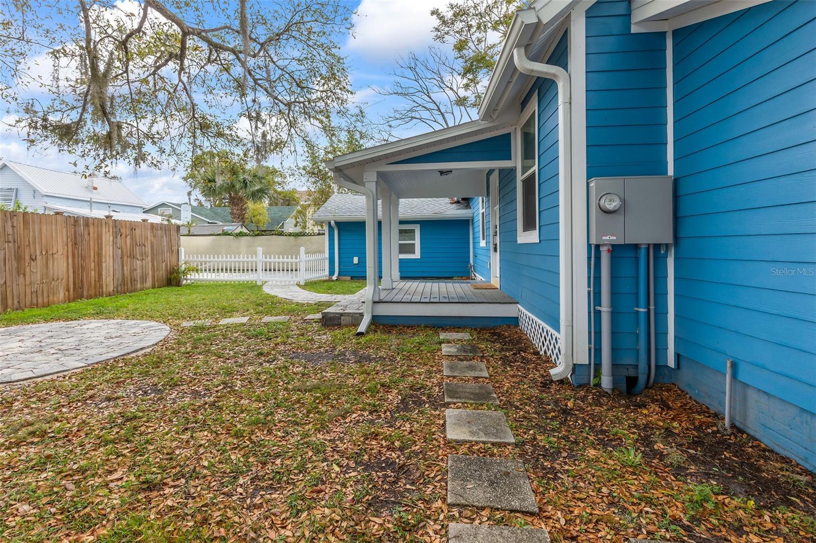 205 MARY AVE, NEW SMYRNA BEACH, FL, 32168