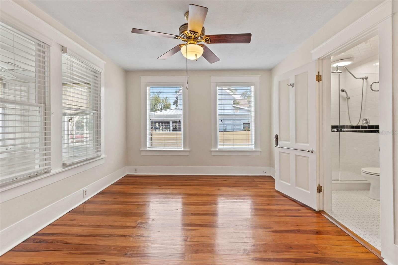 205 MARY AVE, NEW SMYRNA BEACH, FL, 32168