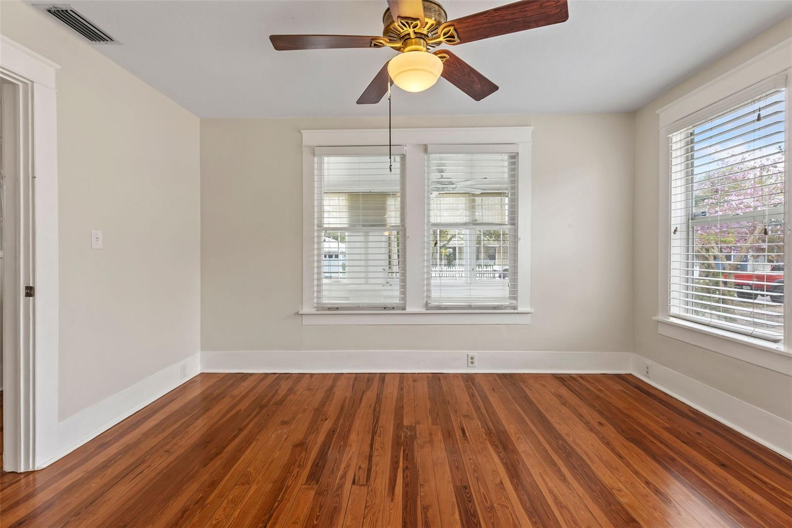 205 MARY AVE, NEW SMYRNA BEACH, FL, 32168
