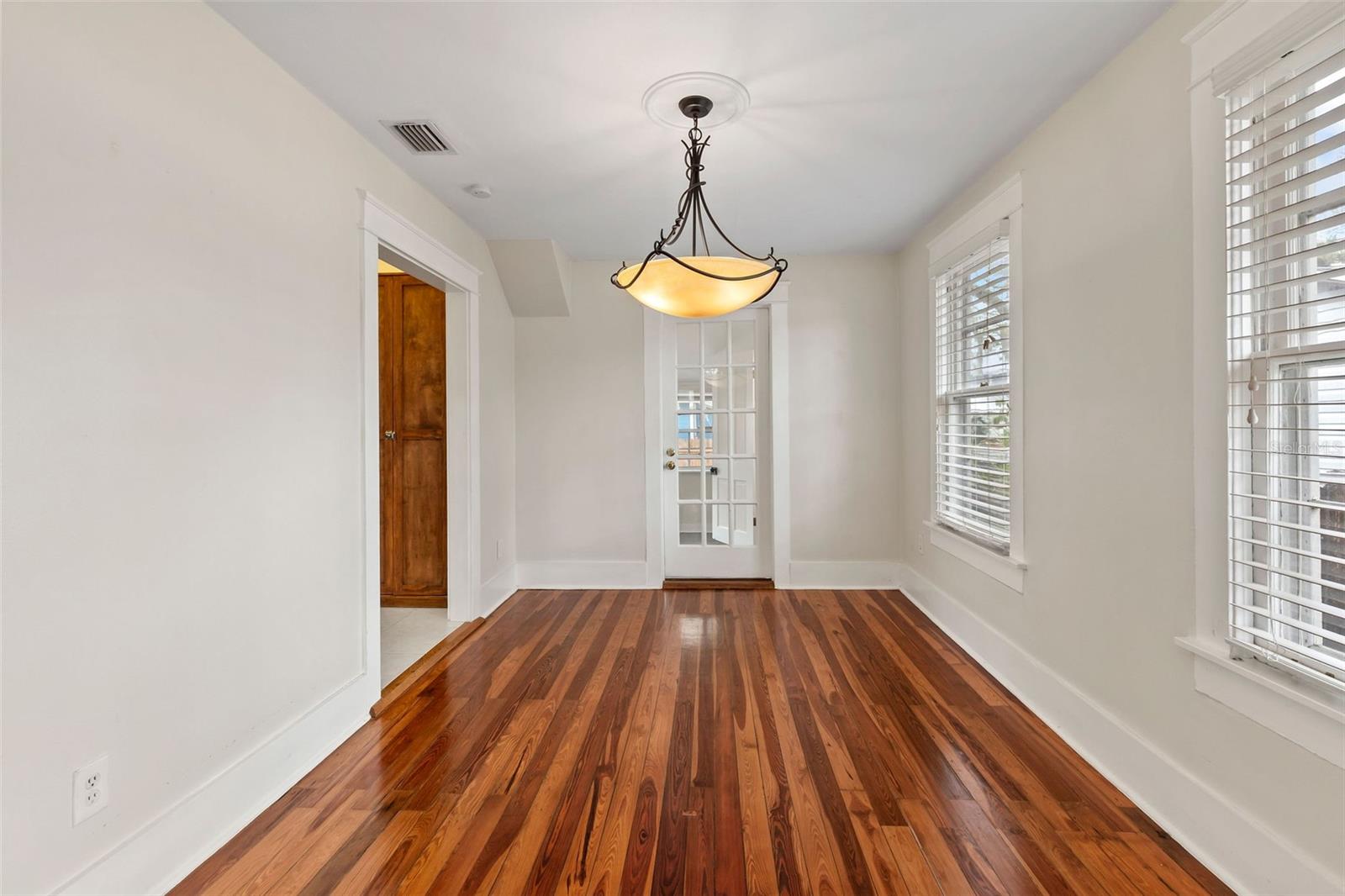 205 MARY AVE, NEW SMYRNA BEACH, FL, 32168