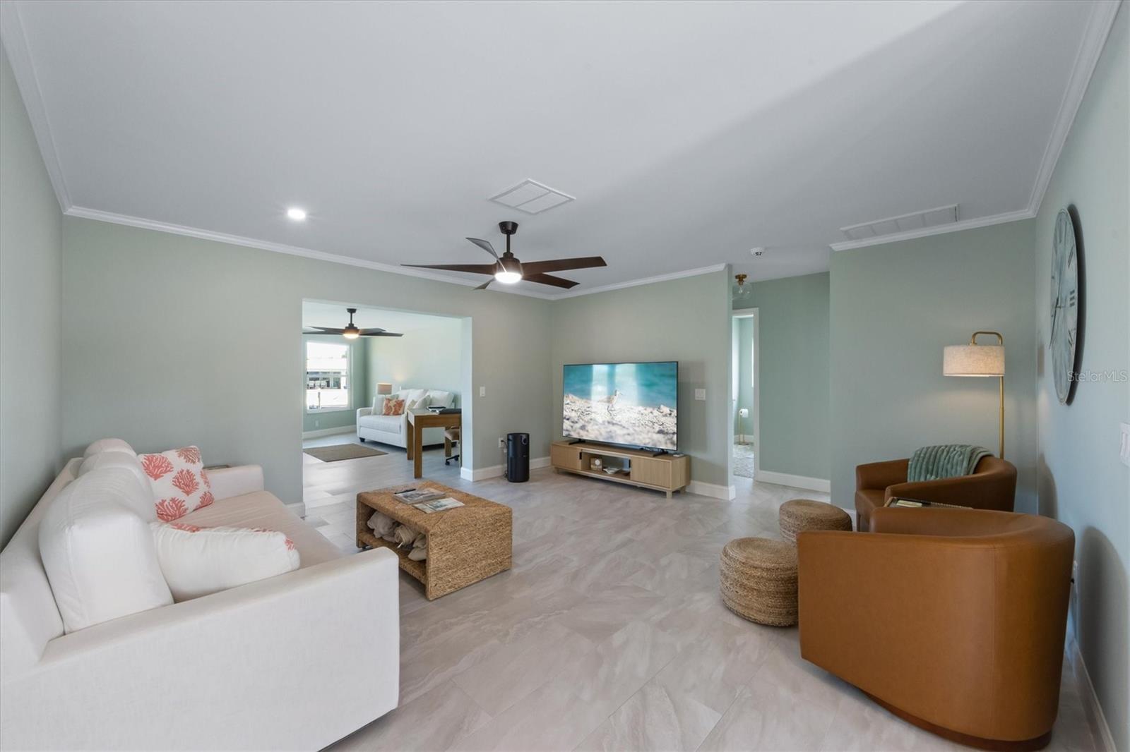 611 DUNDEE LN, HOLMES BEACH, FL, 34217