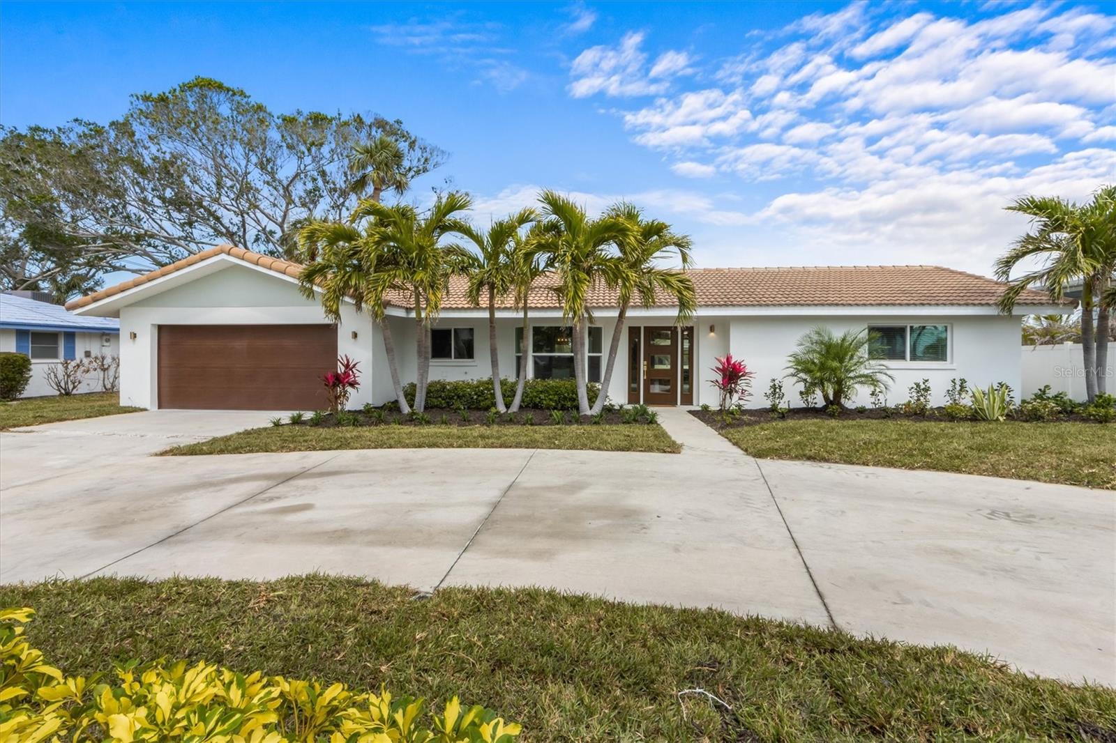 611 DUNDEE LN, HOLMES BEACH, FL, 34217