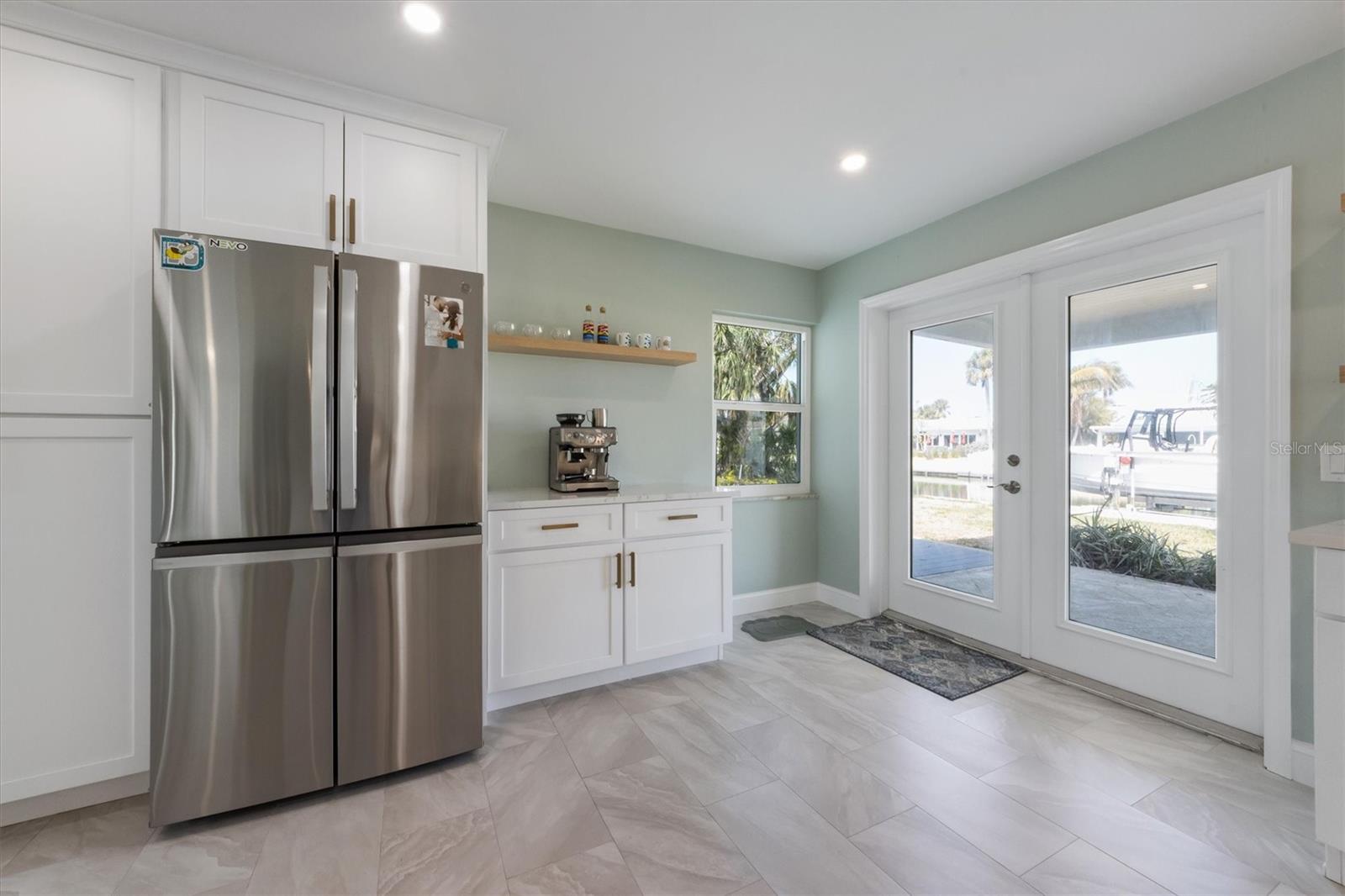 611 DUNDEE LN, HOLMES BEACH, FL, 34217