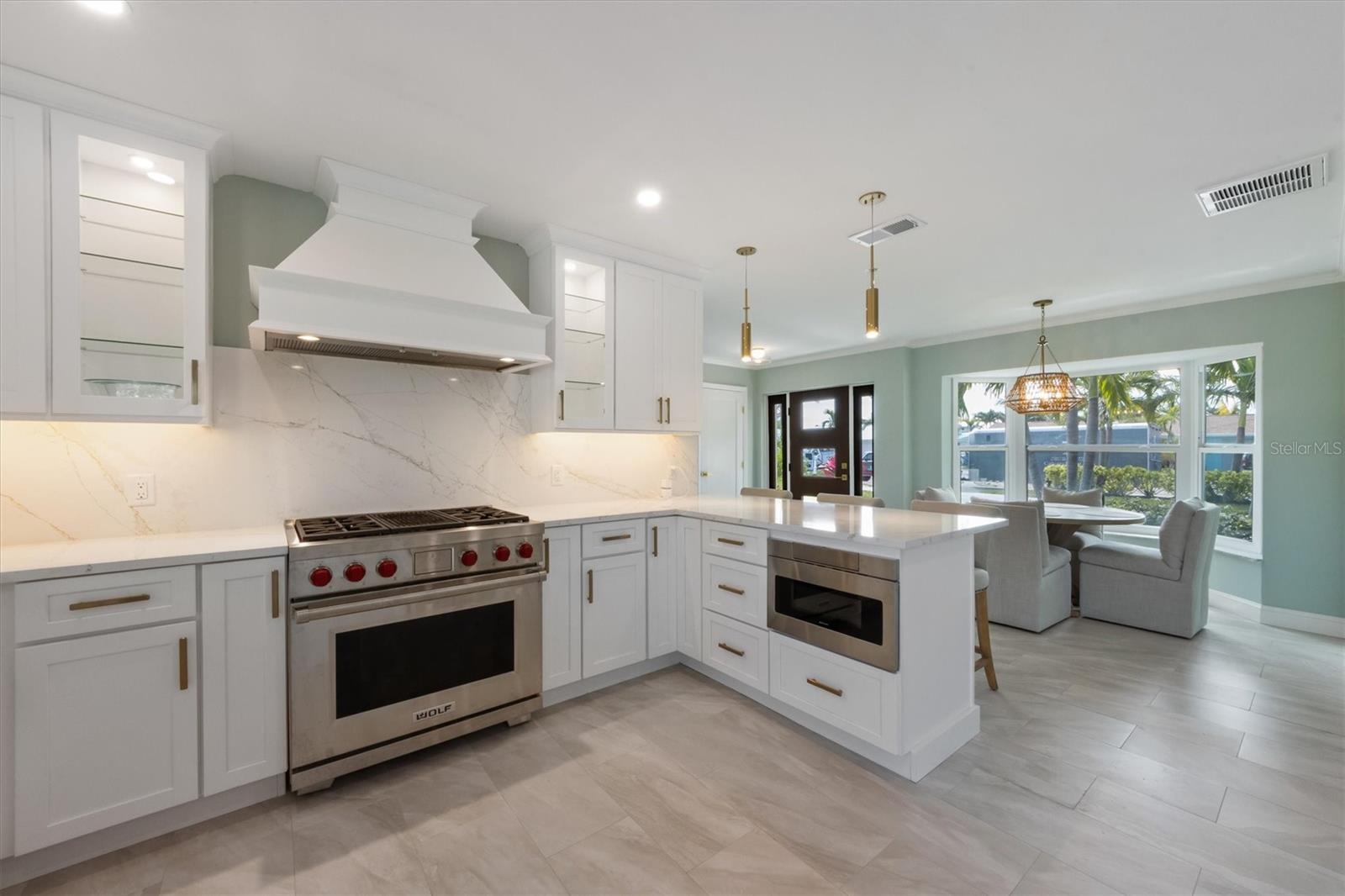 611 DUNDEE LN, HOLMES BEACH, FL, 34217