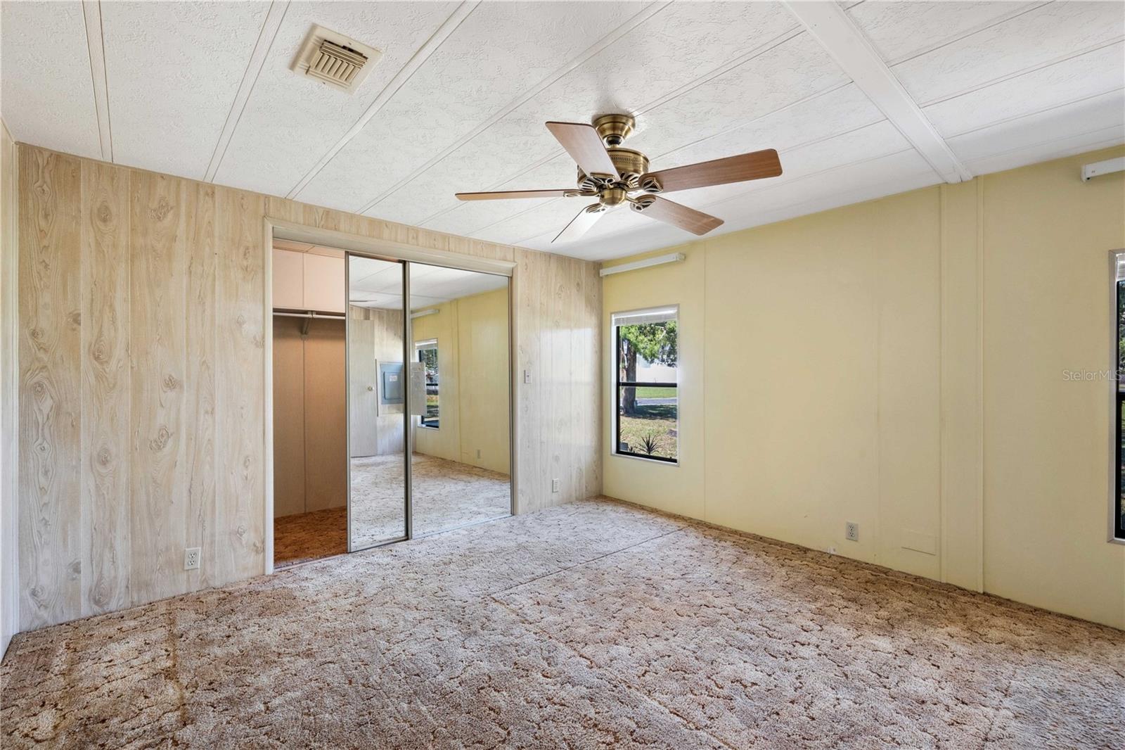 3946 ERNEST DR, WESLEY CHAPEL, FL, 33543