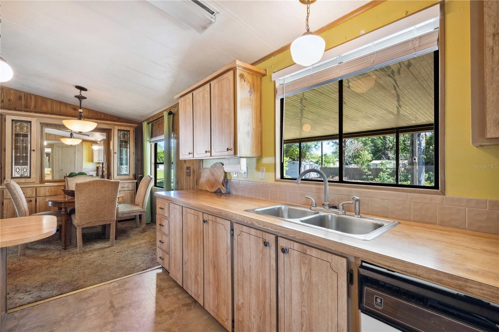 3946 ERNEST DR, WESLEY CHAPEL, FL, 33543