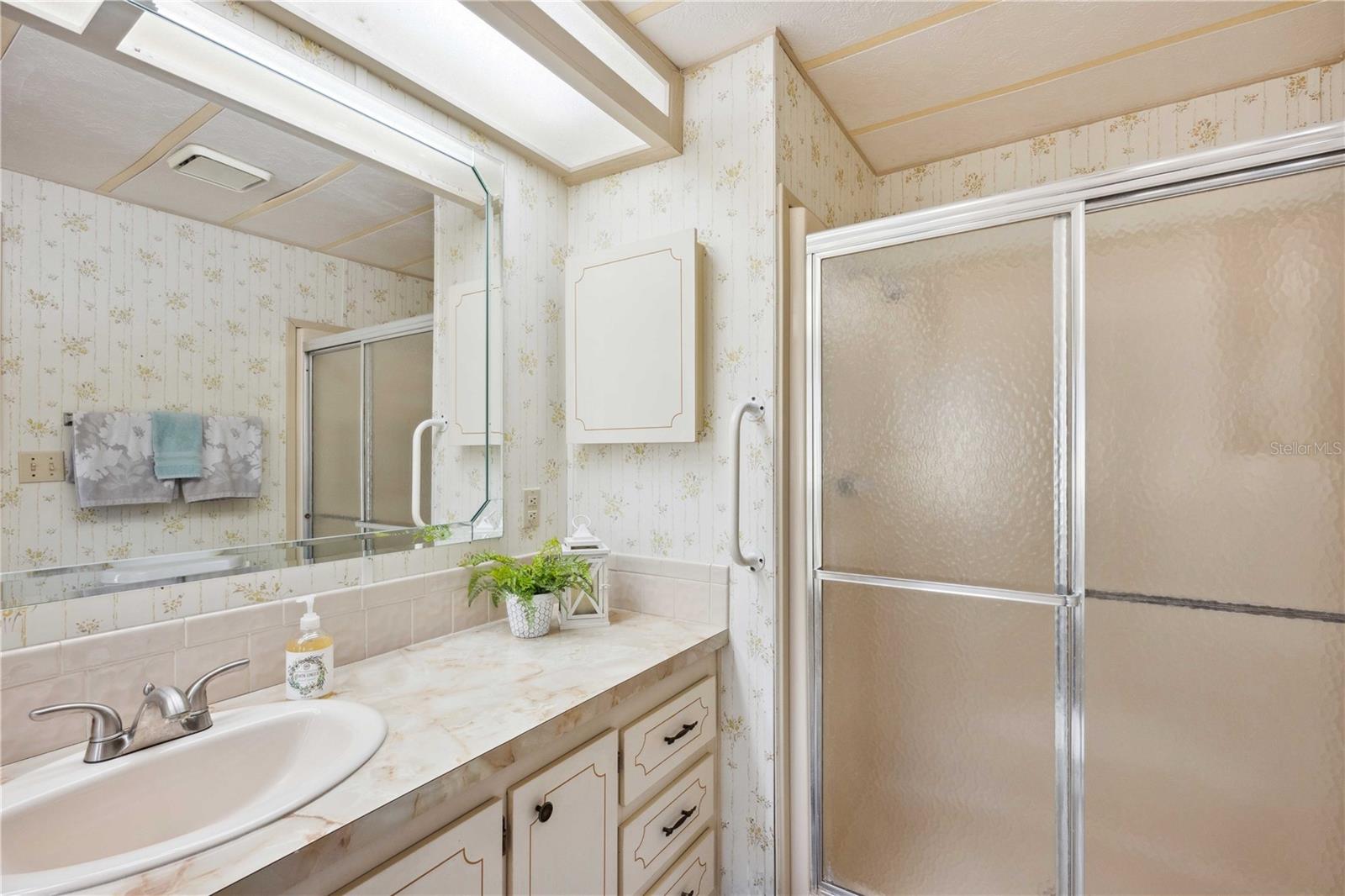 3946 ERNEST DR, WESLEY CHAPEL, FL, 33543