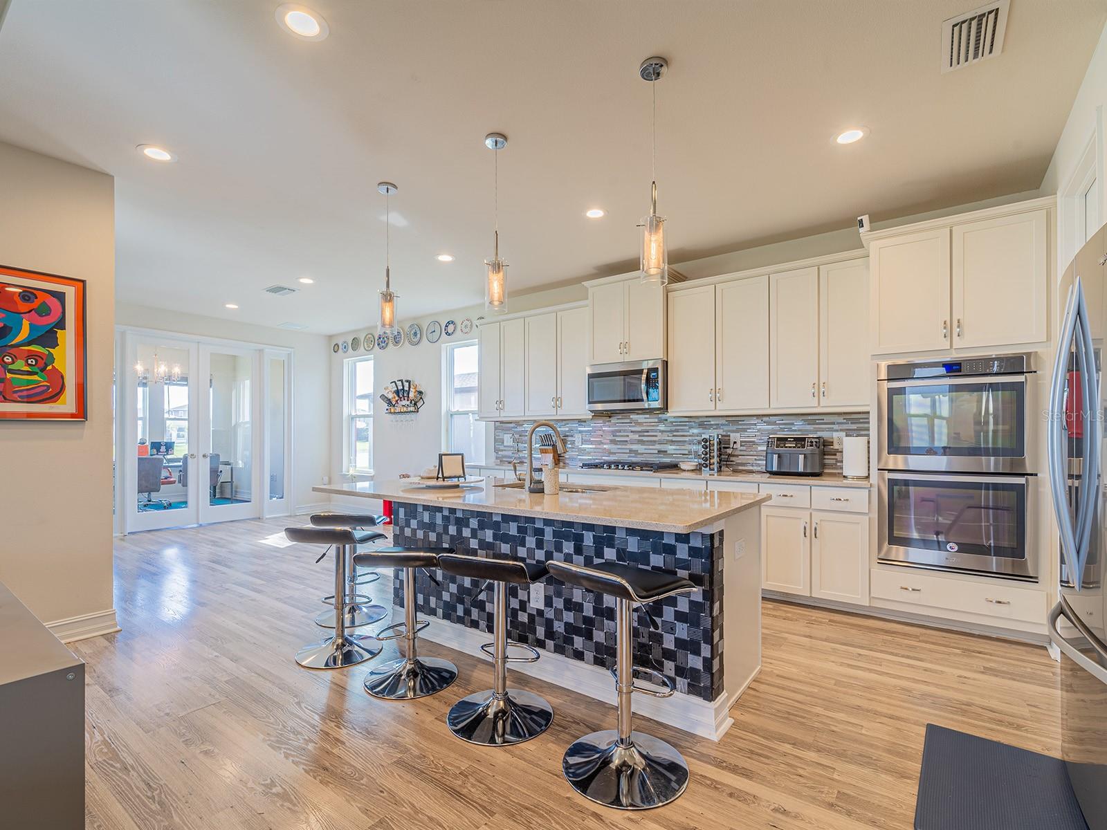28923 LUCERO LN, WESLEY CHAPEL, FL, 33543