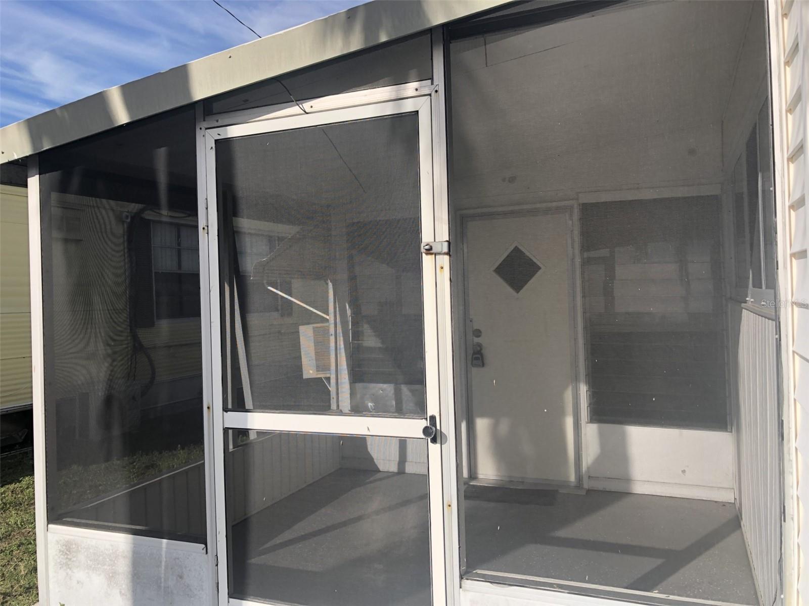 2051 ORANGE DR, HOLIDAY, FL, 34691