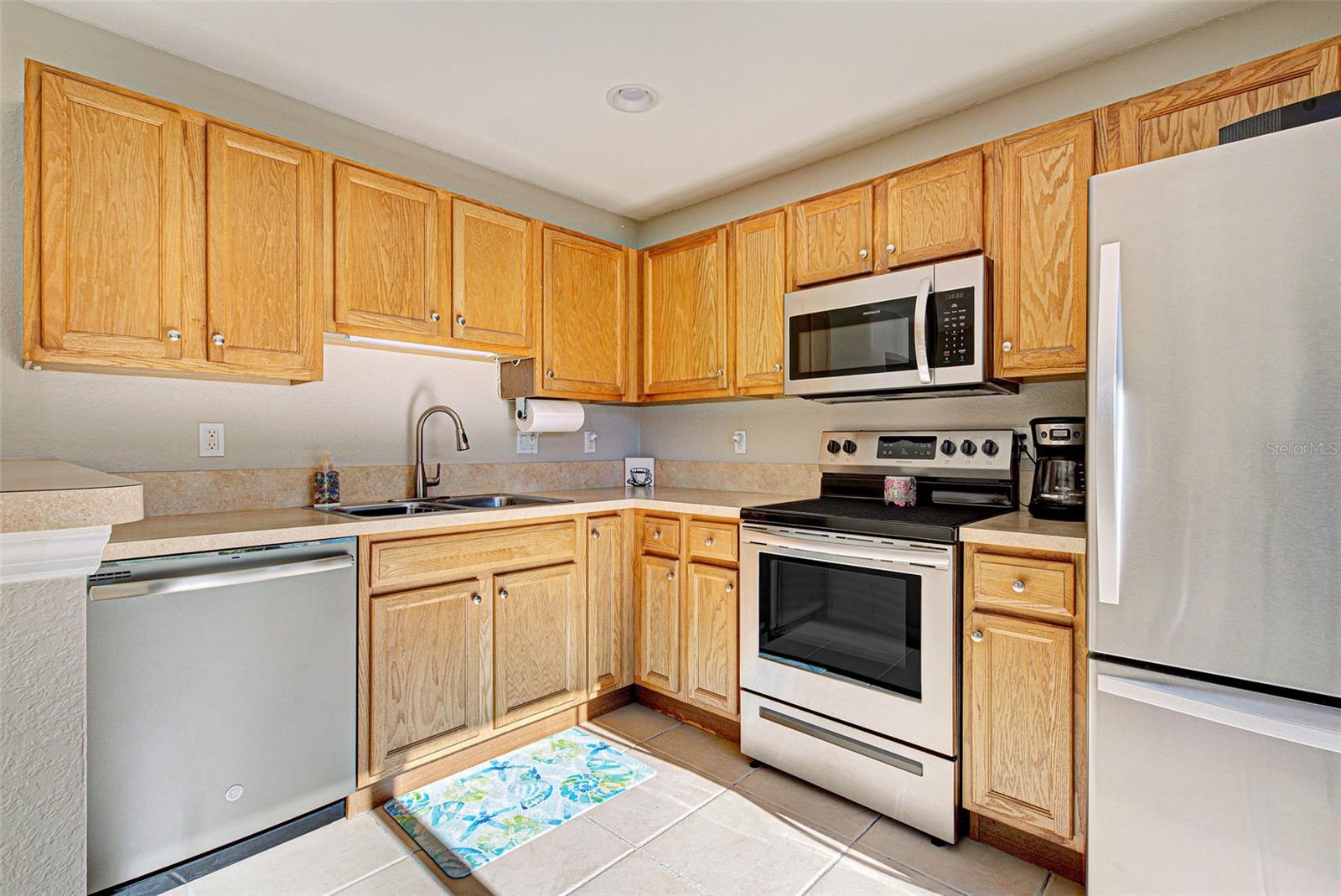 589 ROSE APPLE CIRCLE, PORT CHARLOTTE, FL, 33954