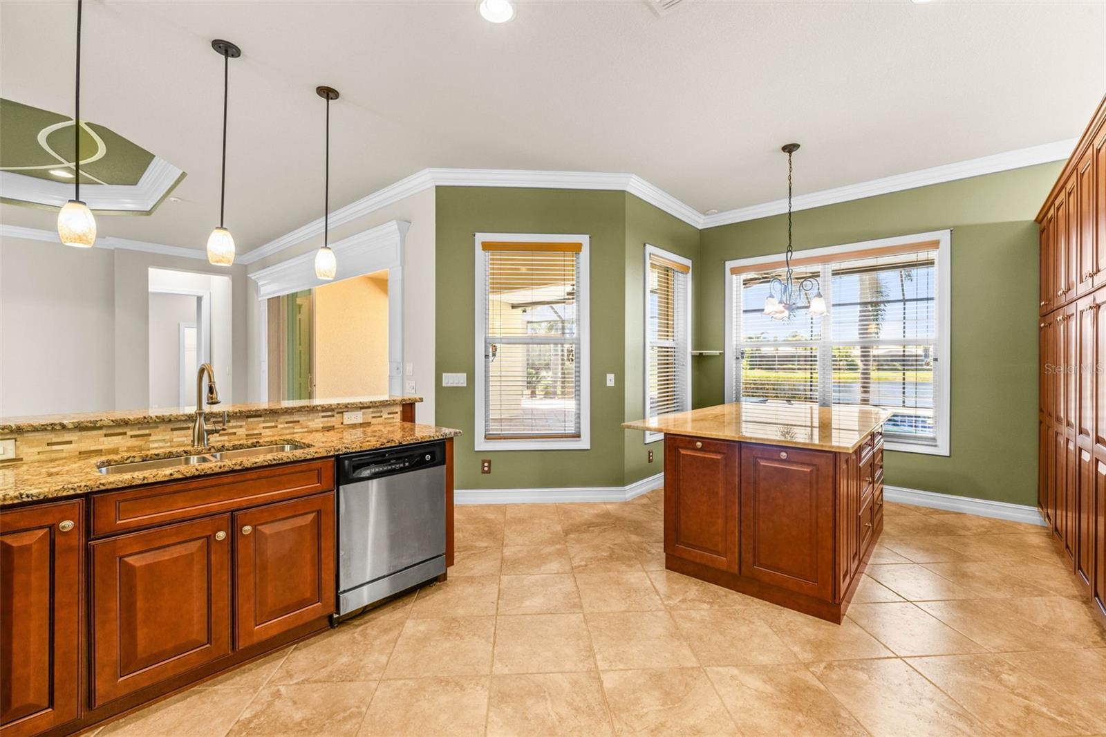5073 STONE HARBOR CIR, WIMAUMA, FL, 33598