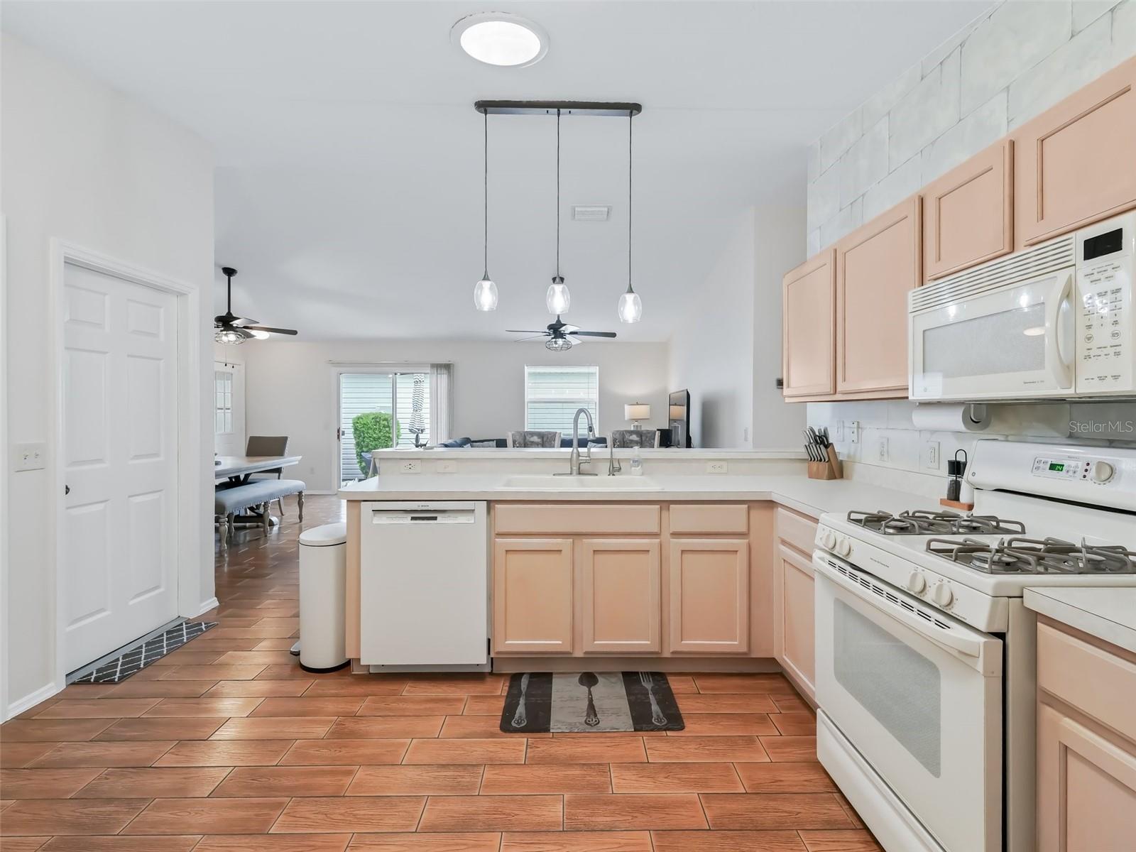 3490 CAMBRIA CIR, THE VILLAGES, FL, 32162