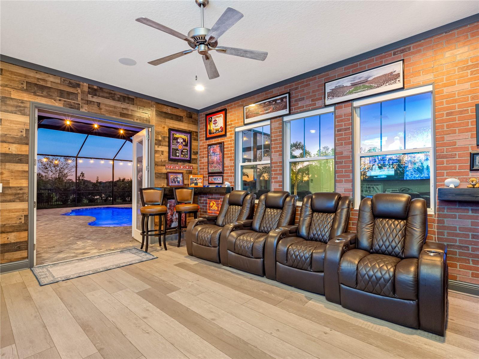 7415 PARADISO DR, APOLLO BEACH, FL, 33572