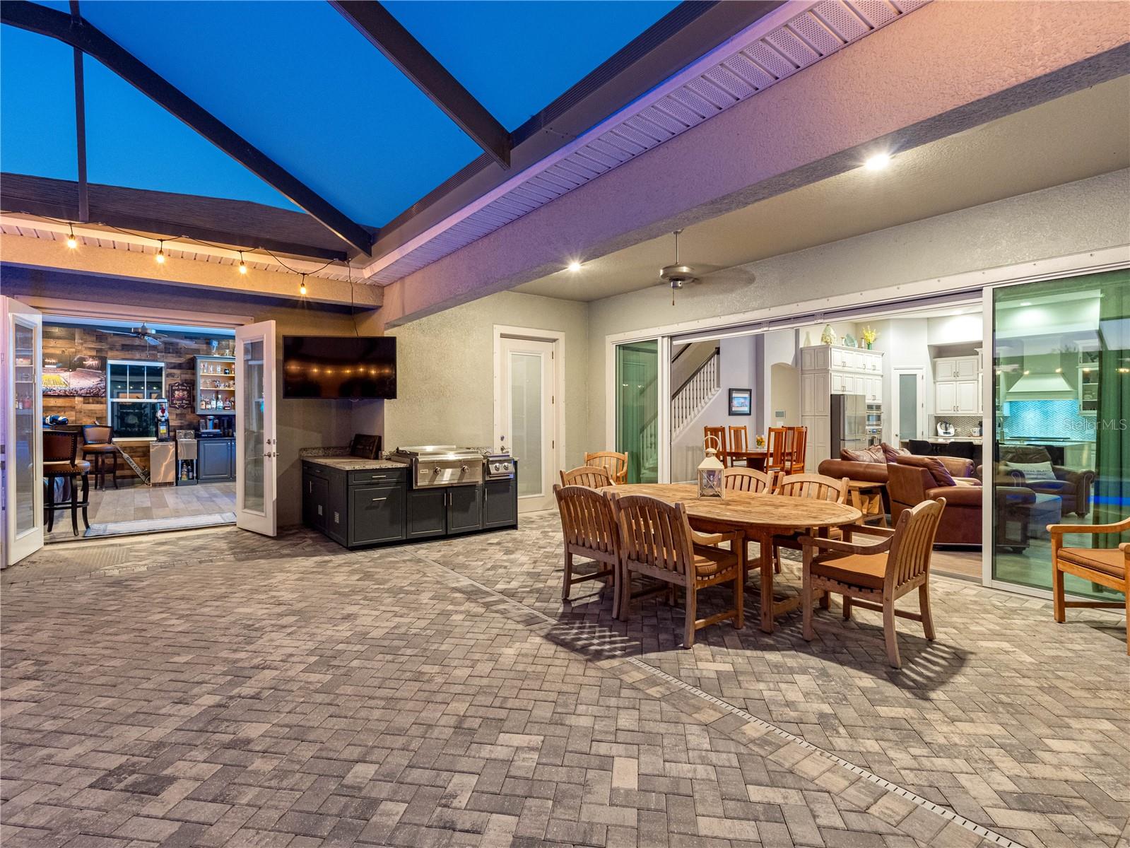 7415 PARADISO DR, APOLLO BEACH, FL, 33572
