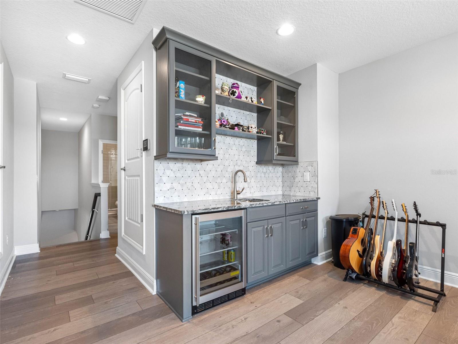 7415 PARADISO DR, APOLLO BEACH, FL, 33572