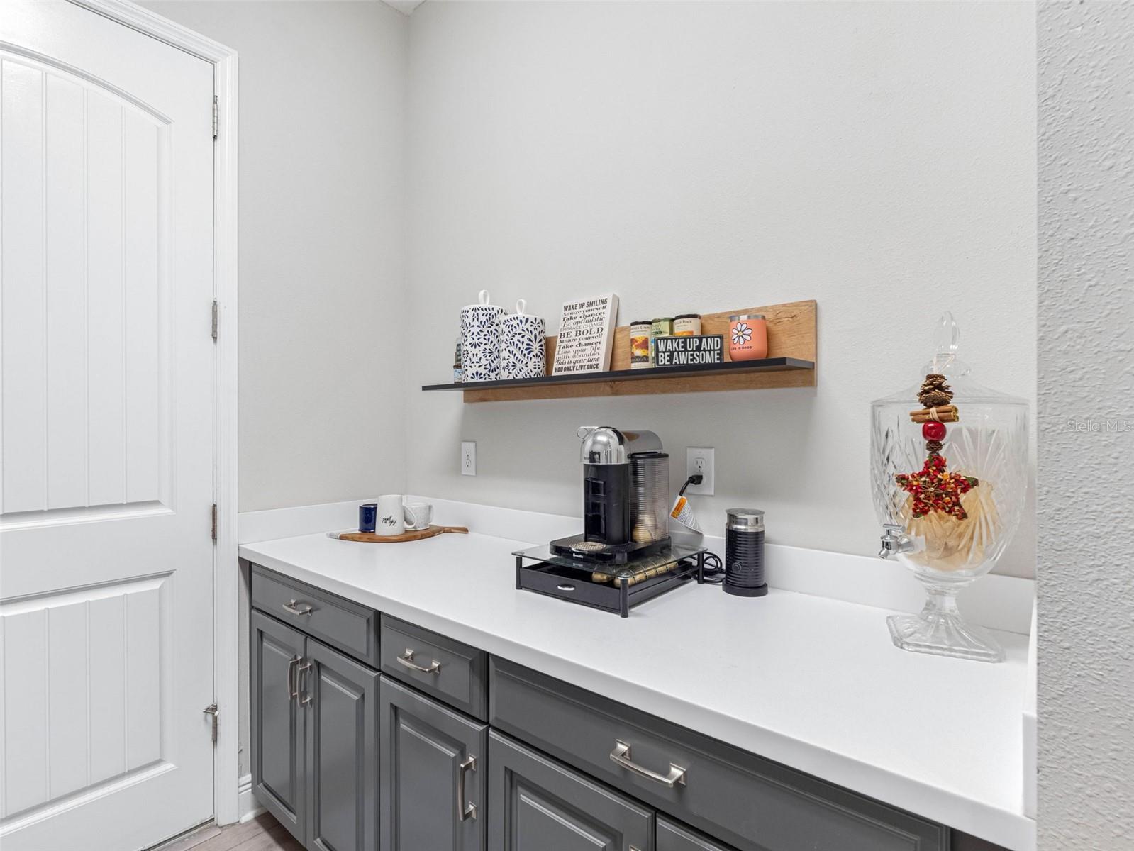7415 PARADISO DR, APOLLO BEACH, FL, 33572