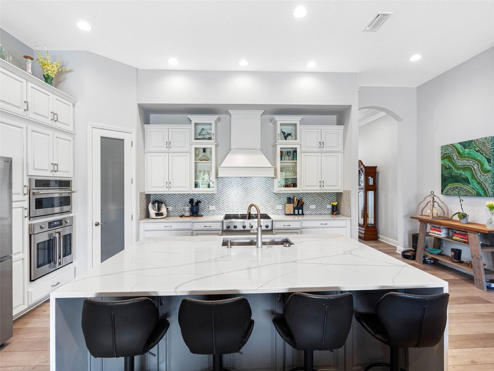 7415 PARADISO DR, APOLLO BEACH, FL, 33572