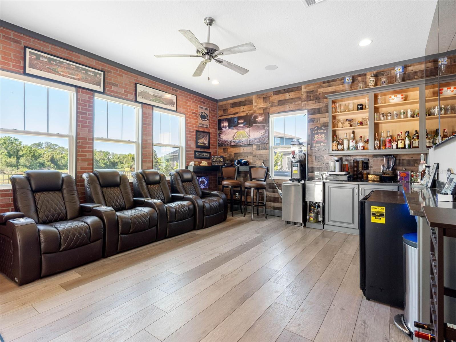 7415 PARADISO DR, APOLLO BEACH, FL, 33572