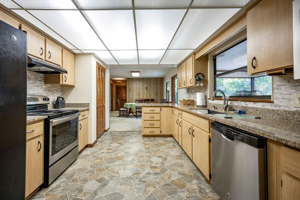 2713 LIME TREE DR, EDGEWATER, FL, 32141