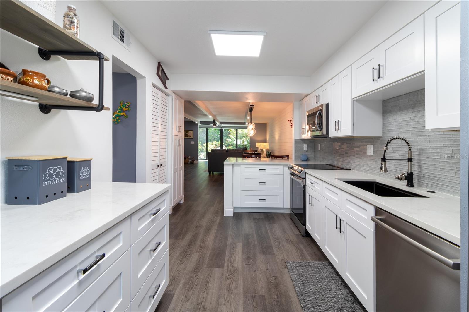 523 BAYPORT WAY #523, LONGBOAT KEY, FL, 34228