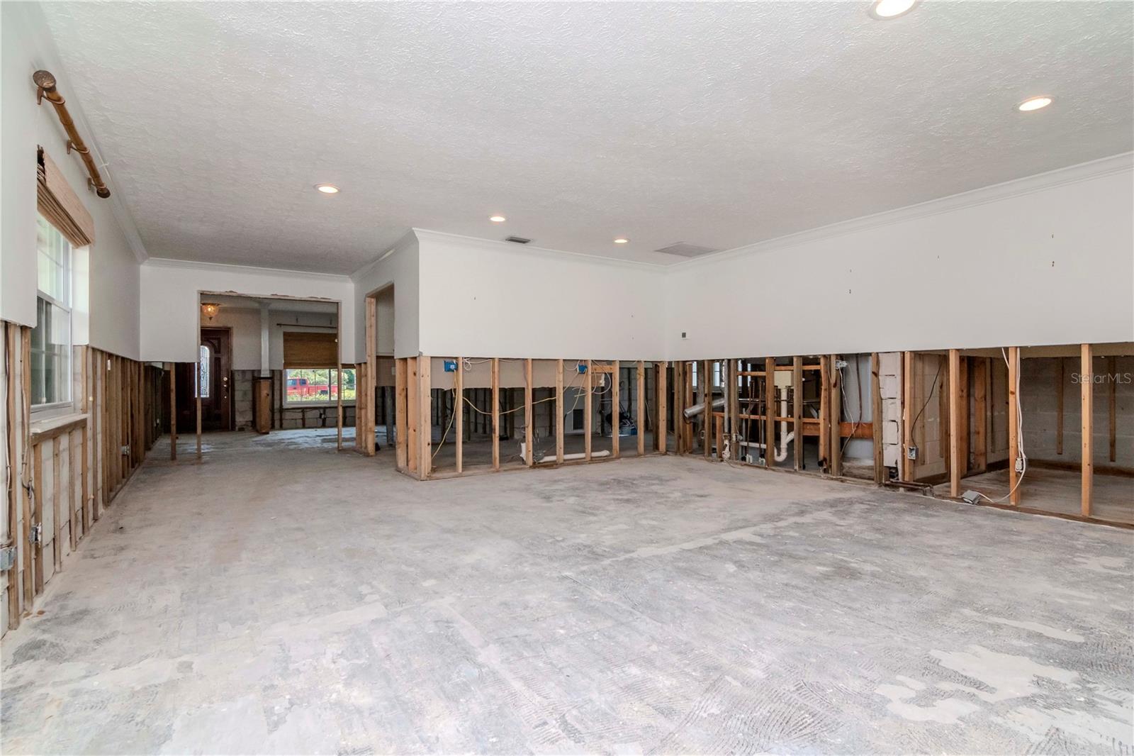 201 S TREASURE DR E, TAMPA, FL, 33609