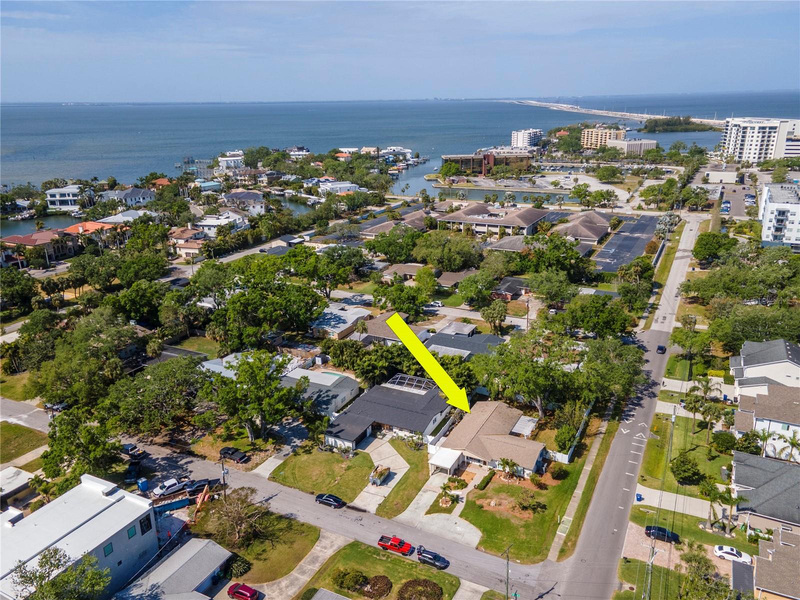201 S TREASURE DR E, TAMPA, FL, 33609