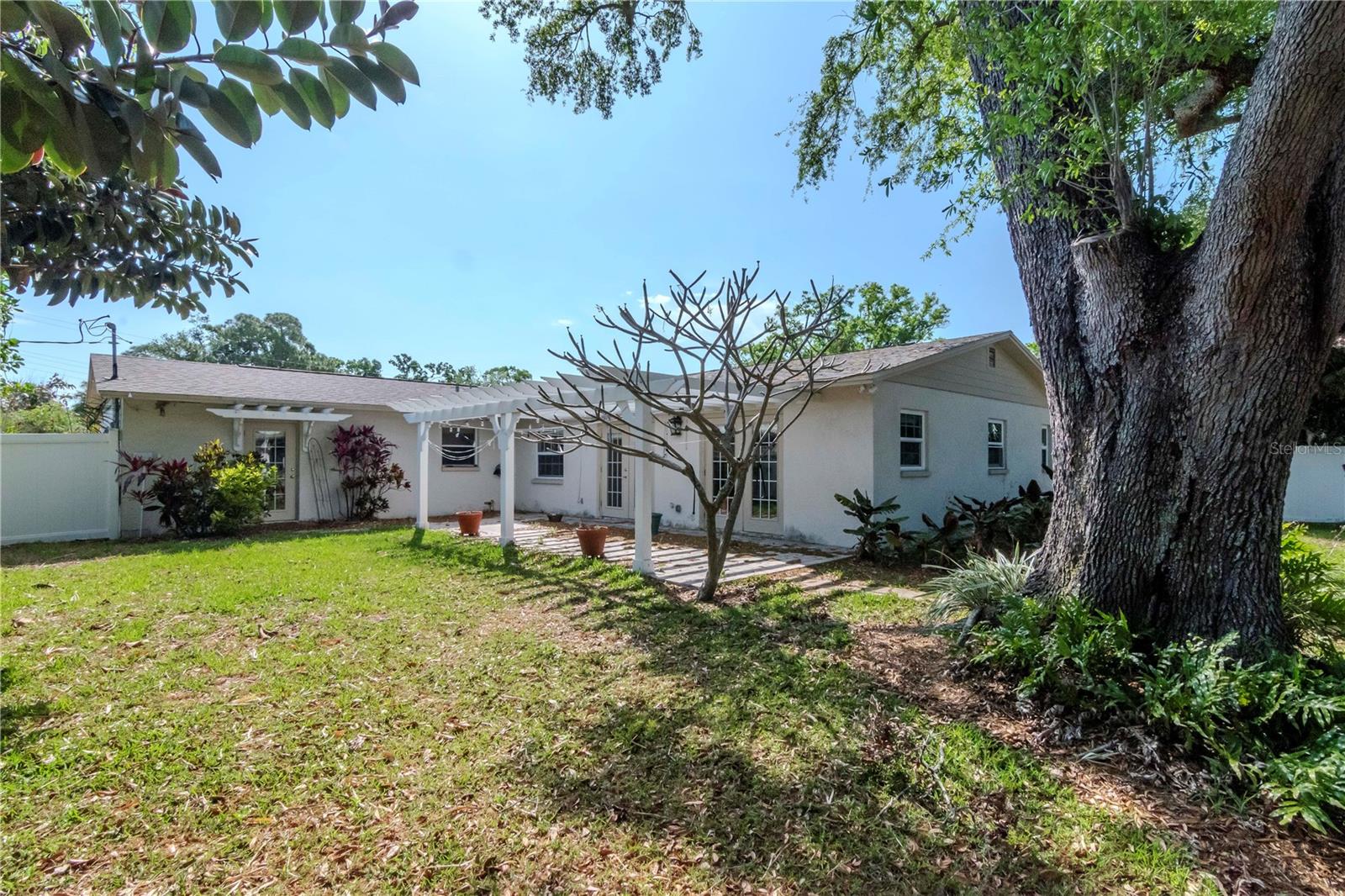 201 S TREASURE DR E, TAMPA, FL, 33609