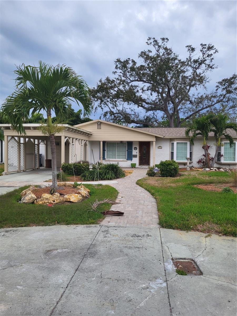 201 S TREASURE DR E, TAMPA, FL, 33609