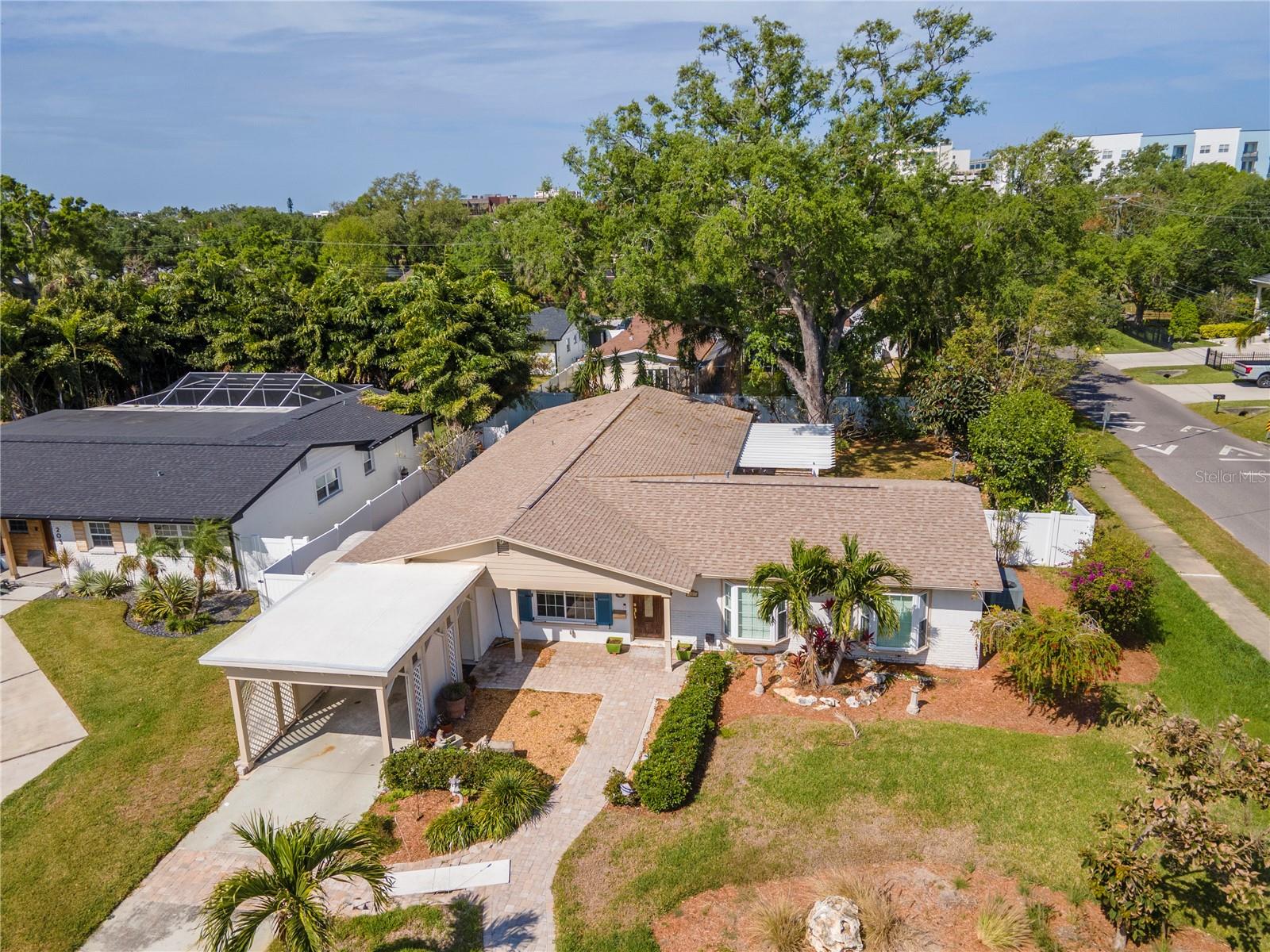 201 S TREASURE DR E, TAMPA, FL, 33609