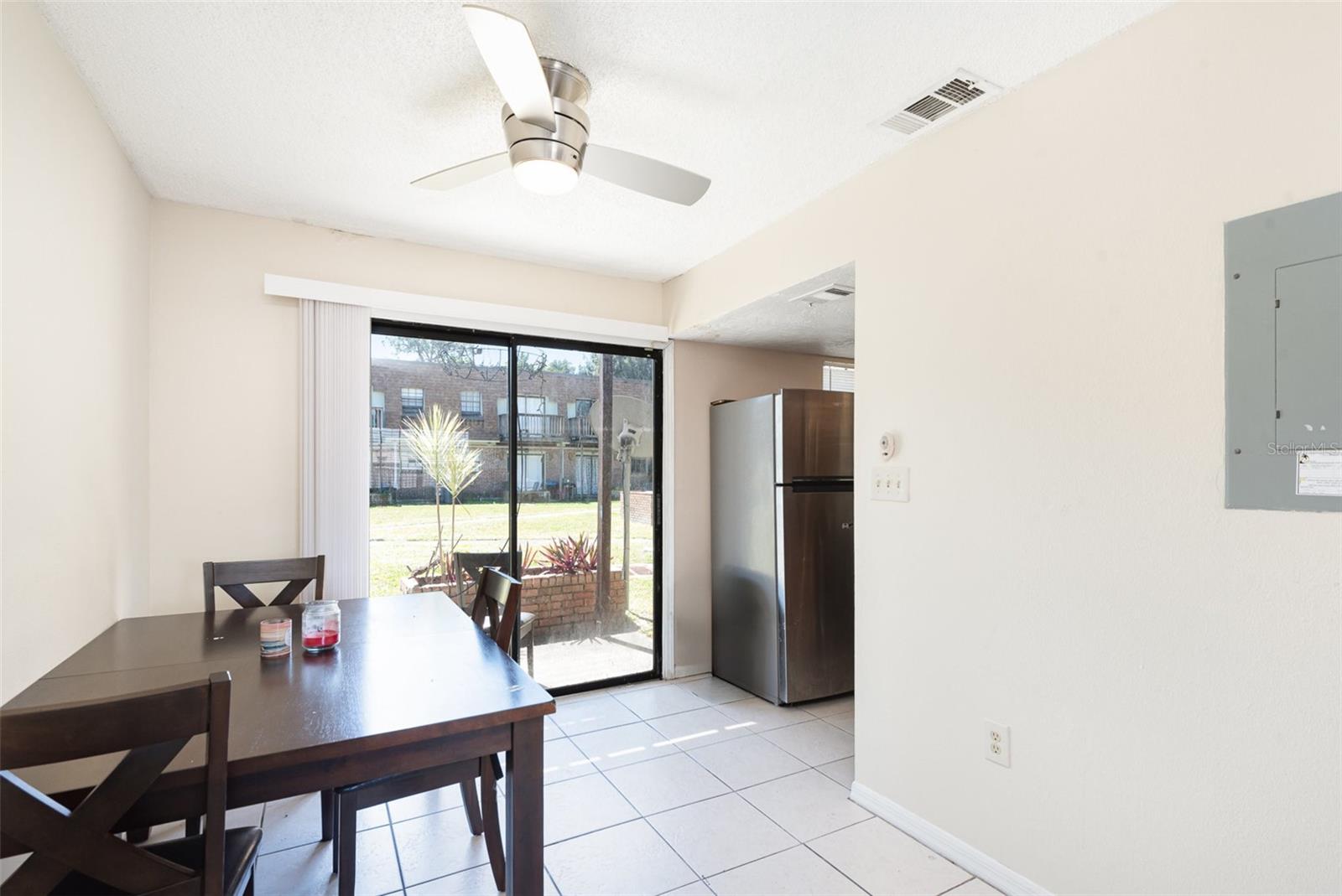 1300 ARLINGTON LN NE #111, PALM BAY, FL, 32905