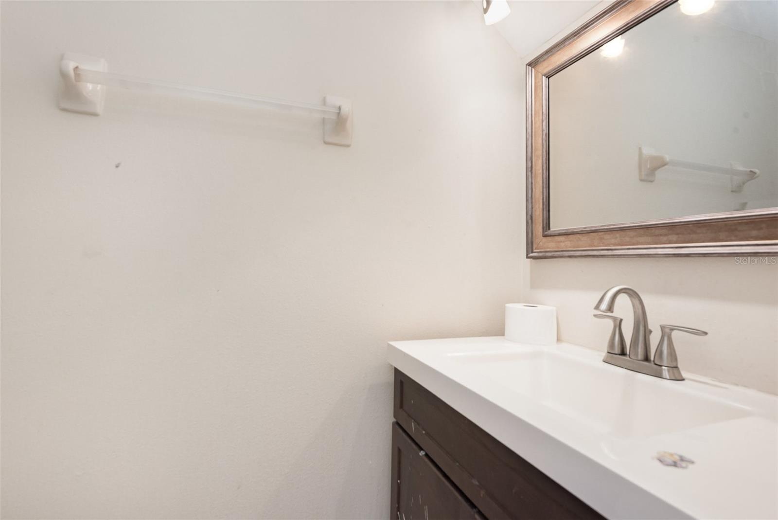1300 ARLINGTON LN NE #111, PALM BAY, FL, 32905