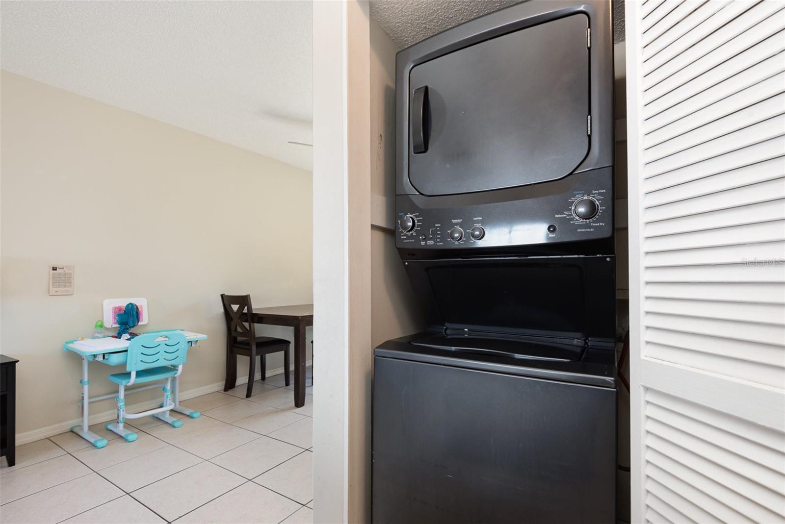 1300 ARLINGTON LN NE #111, PALM BAY, FL, 32905