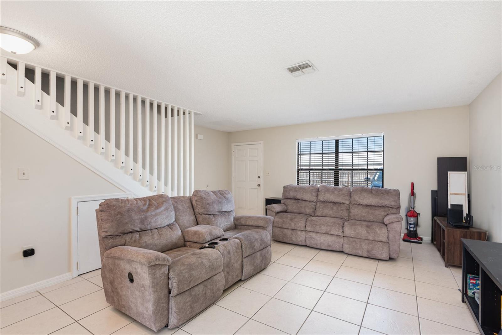 1300 ARLINGTON LN NE #111, PALM BAY, FL, 32905