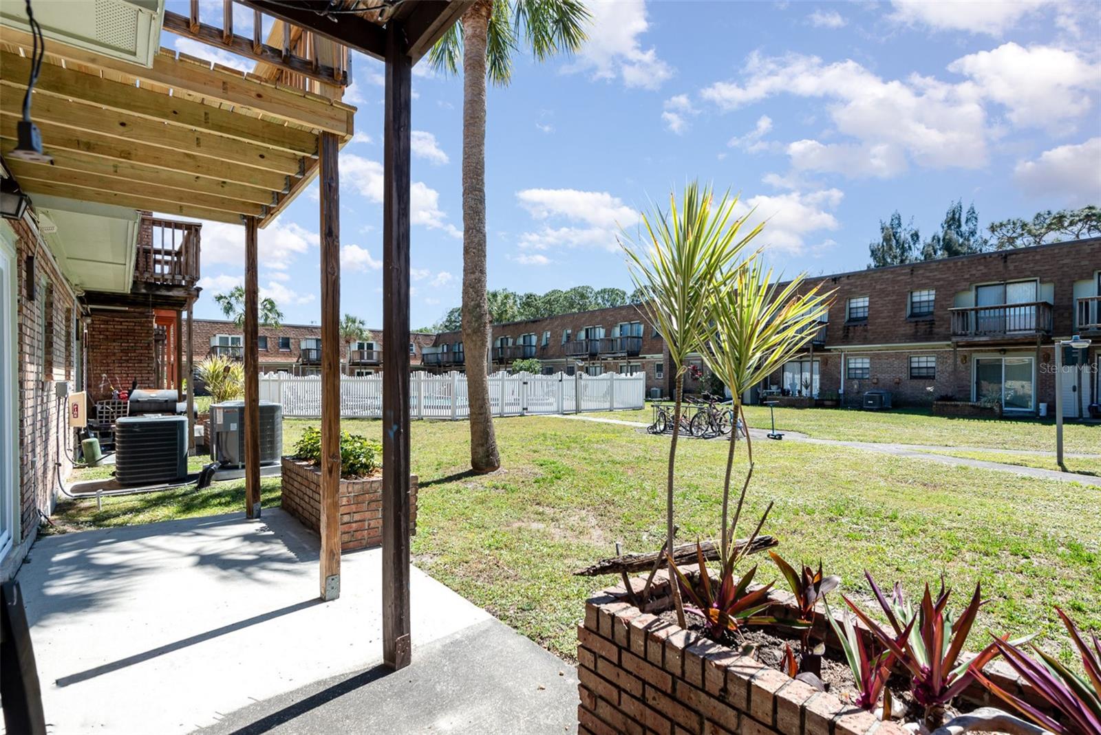 1300 ARLINGTON LN NE #111, PALM BAY, FL, 32905