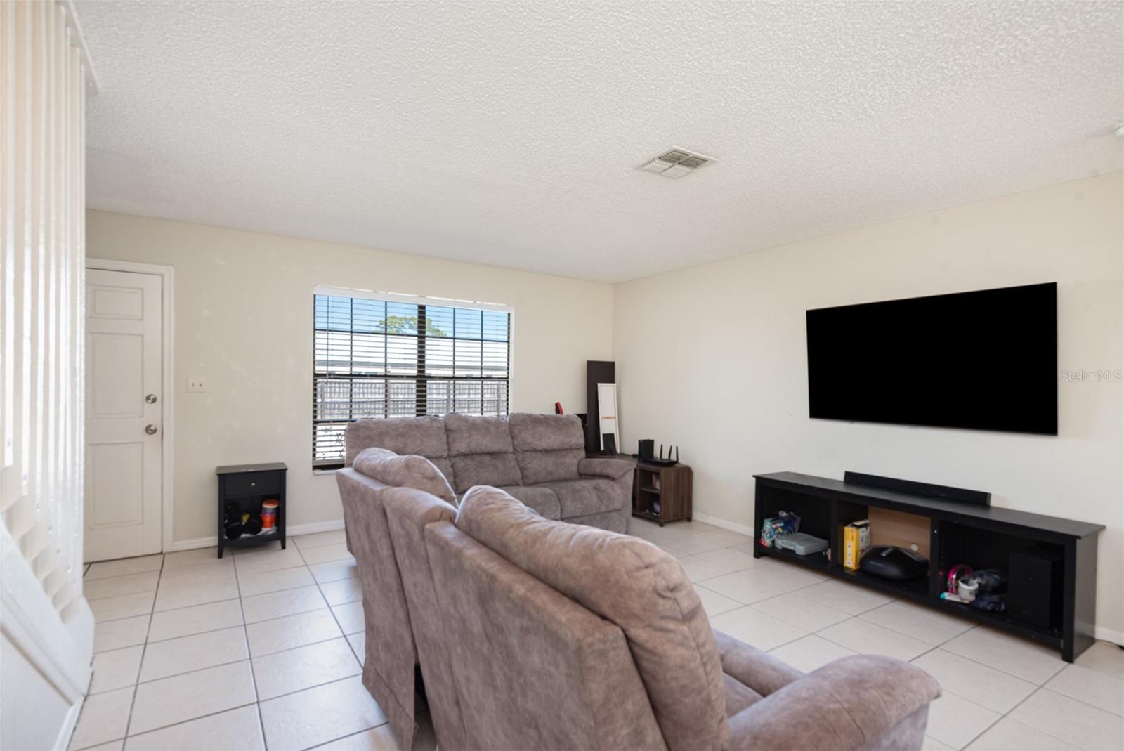 1300 ARLINGTON LN NE #111, PALM BAY, FL, 32905