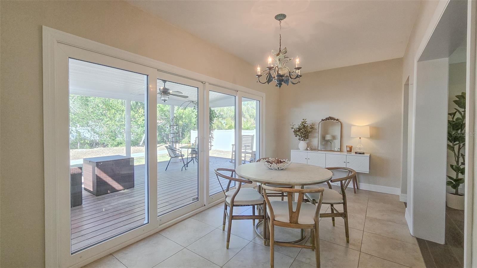 515 34TH AVE NE, ST PETERSBURG, FL, 33704