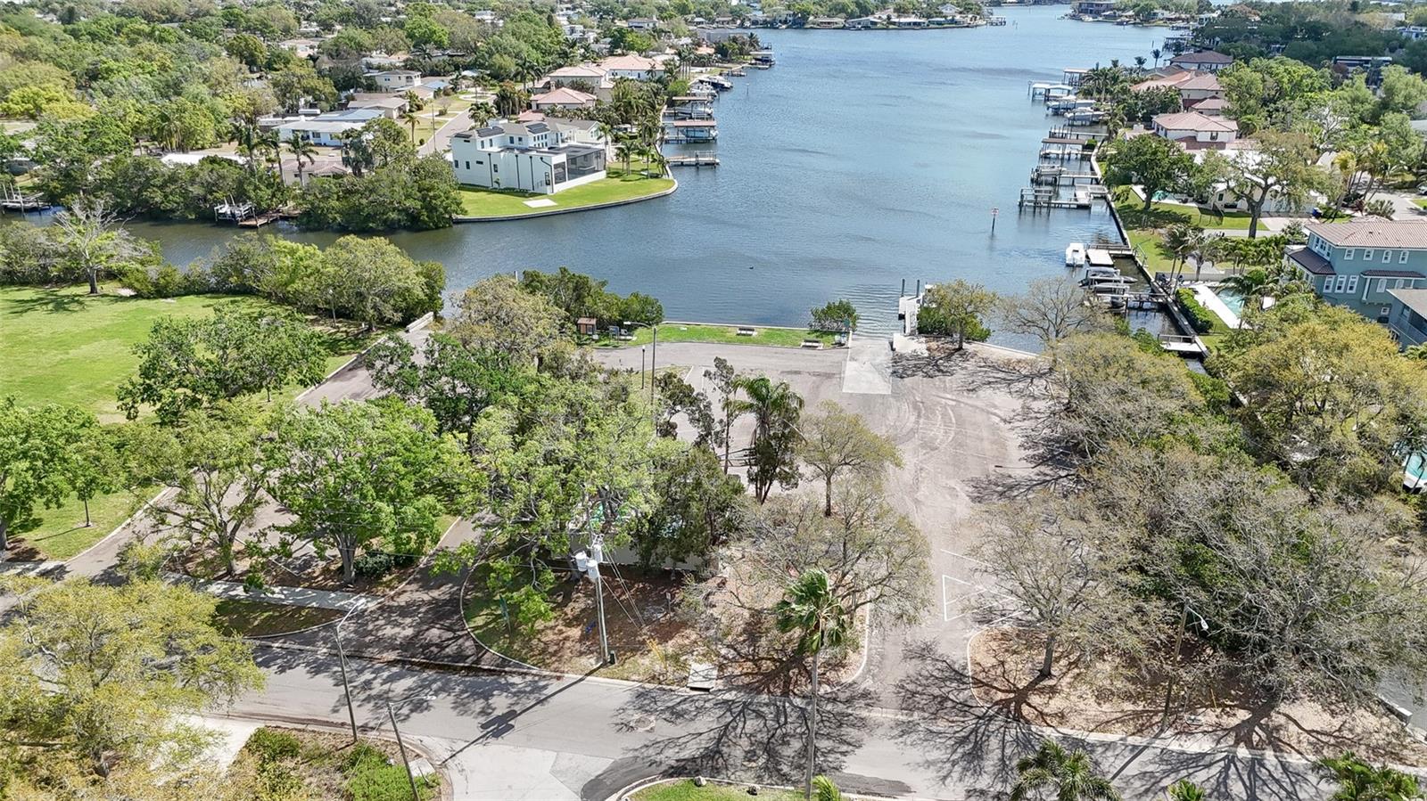 515 34TH AVE NE, ST PETERSBURG, FL, 33704
