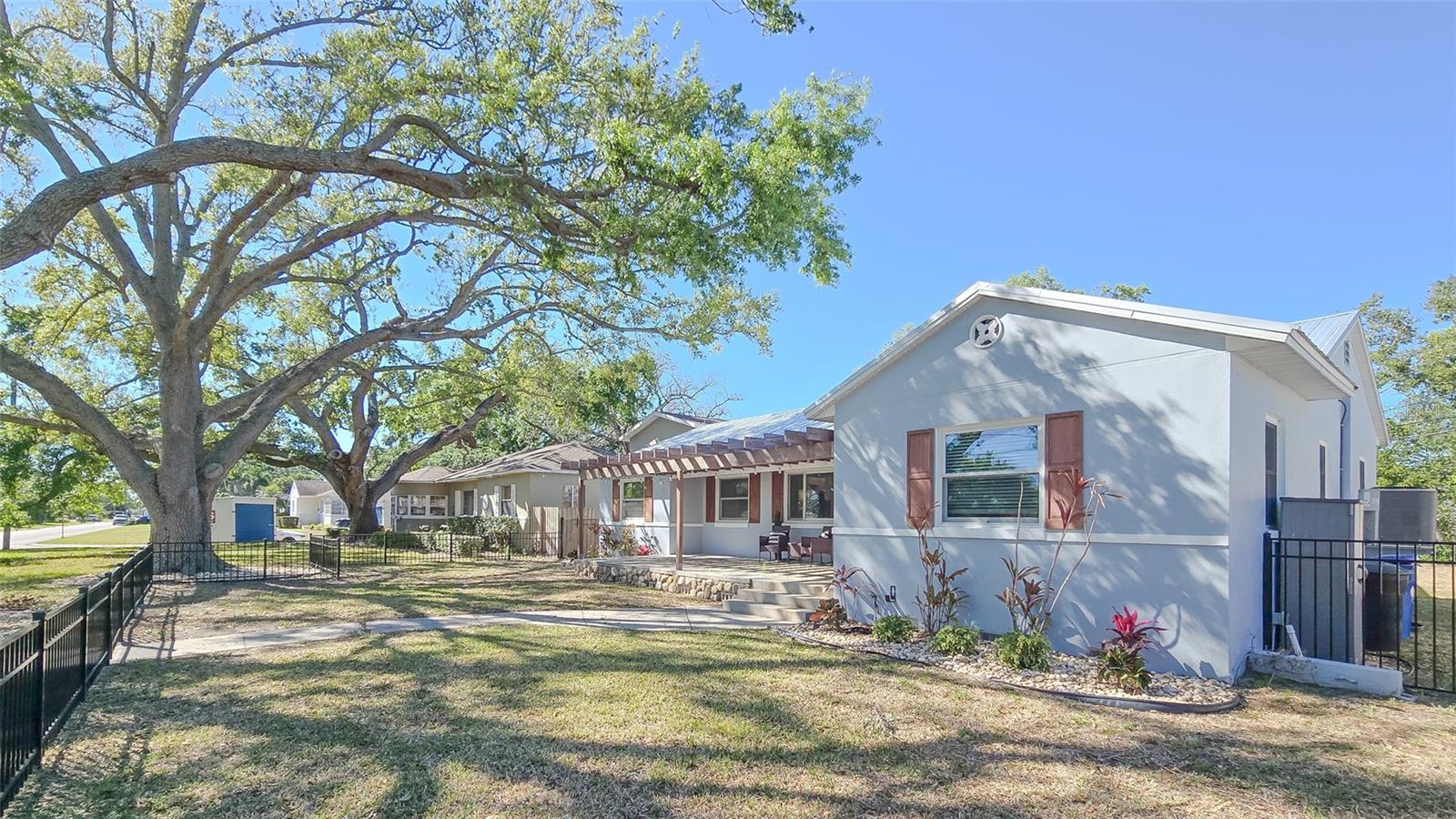 515 34TH AVE NE, ST PETERSBURG, FL, 33704